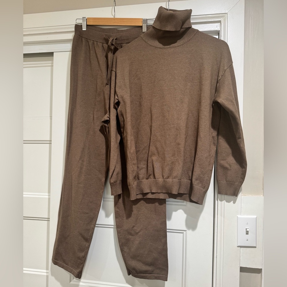 Cocoa Turtleneck Sweater and Pants Set